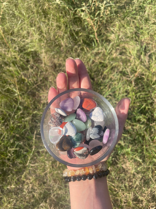 Small heart crystal carvings💕