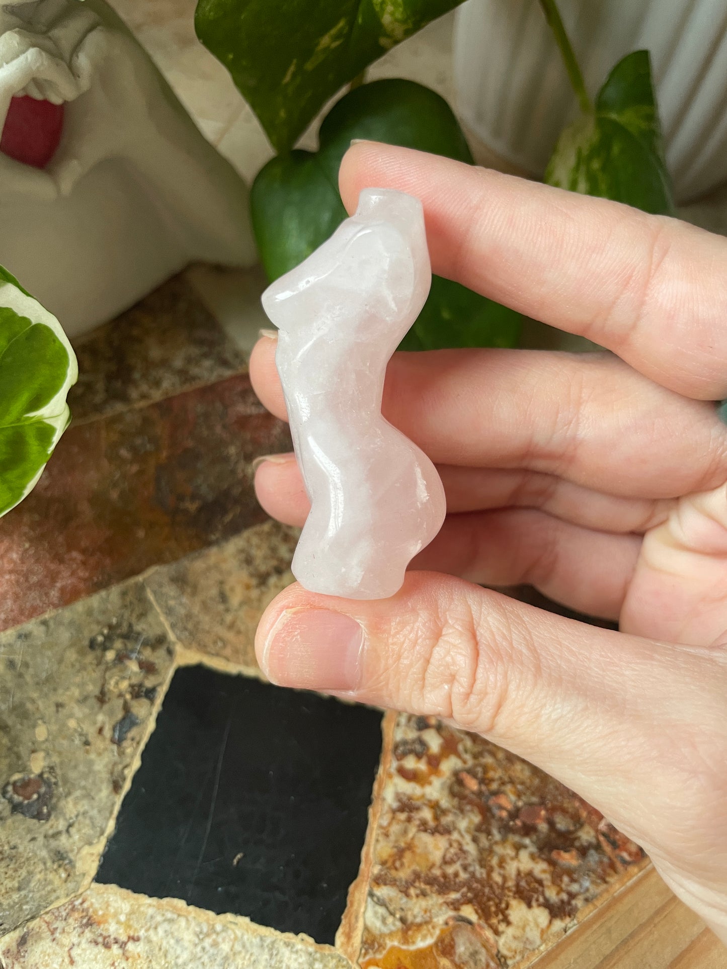 Mini Rose Quartz Goddess carving (lady body)
