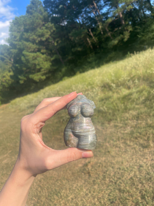 Labradorite Goddess carving (purple flash)
