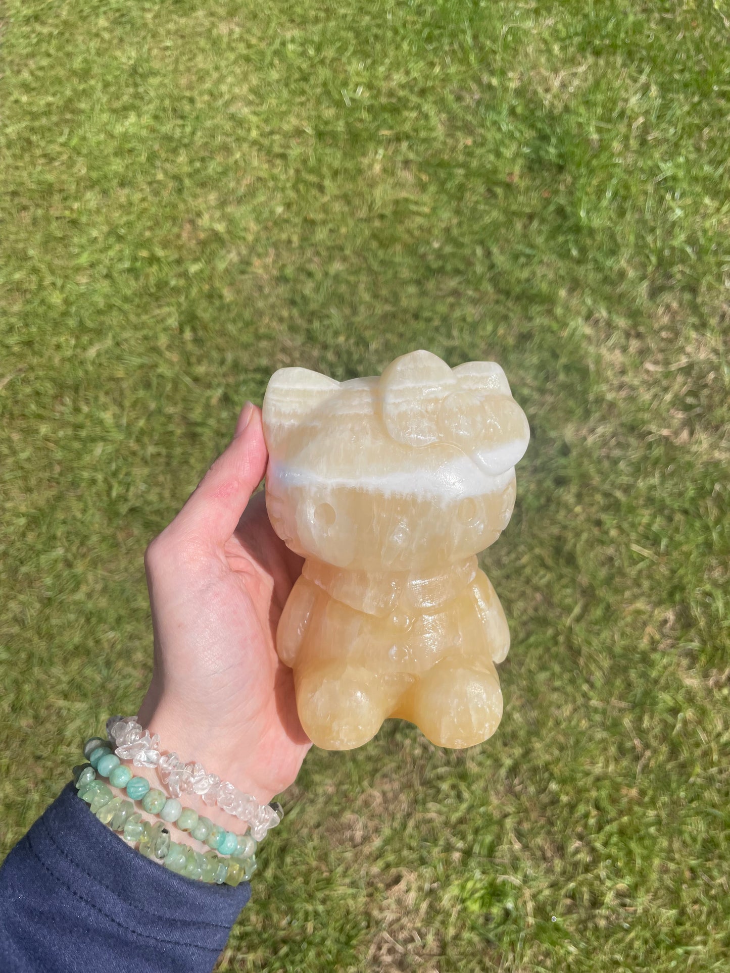 XL Banded Calcite Hello Kitty