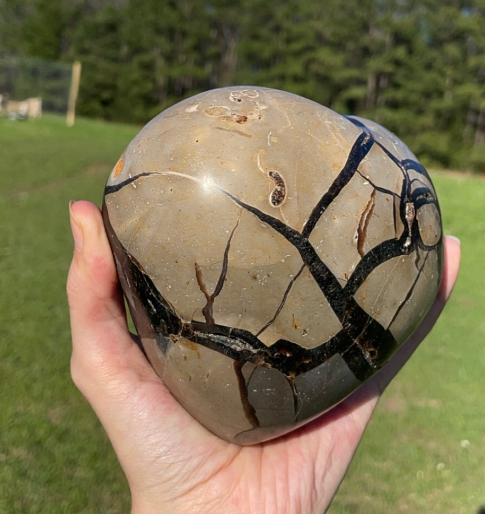 UV Reactive Large Druzy Septarian Heart Carving (Dragon Stone)