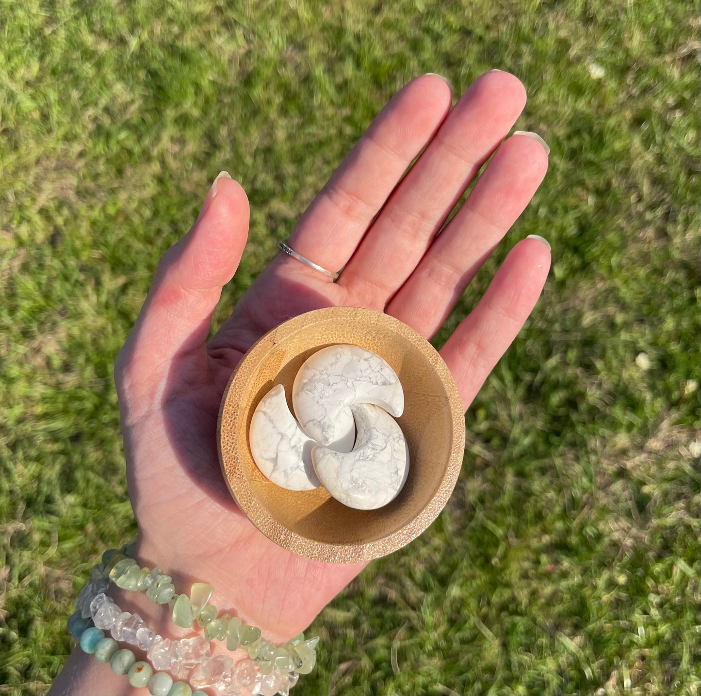 MINI Howlite Moon 🌙