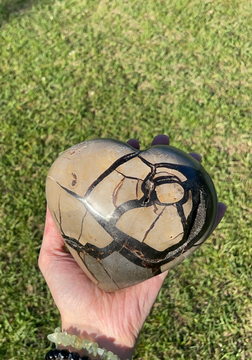 UV Reactive Large Druzy Septarian Heart Carving (Dragon Stone)