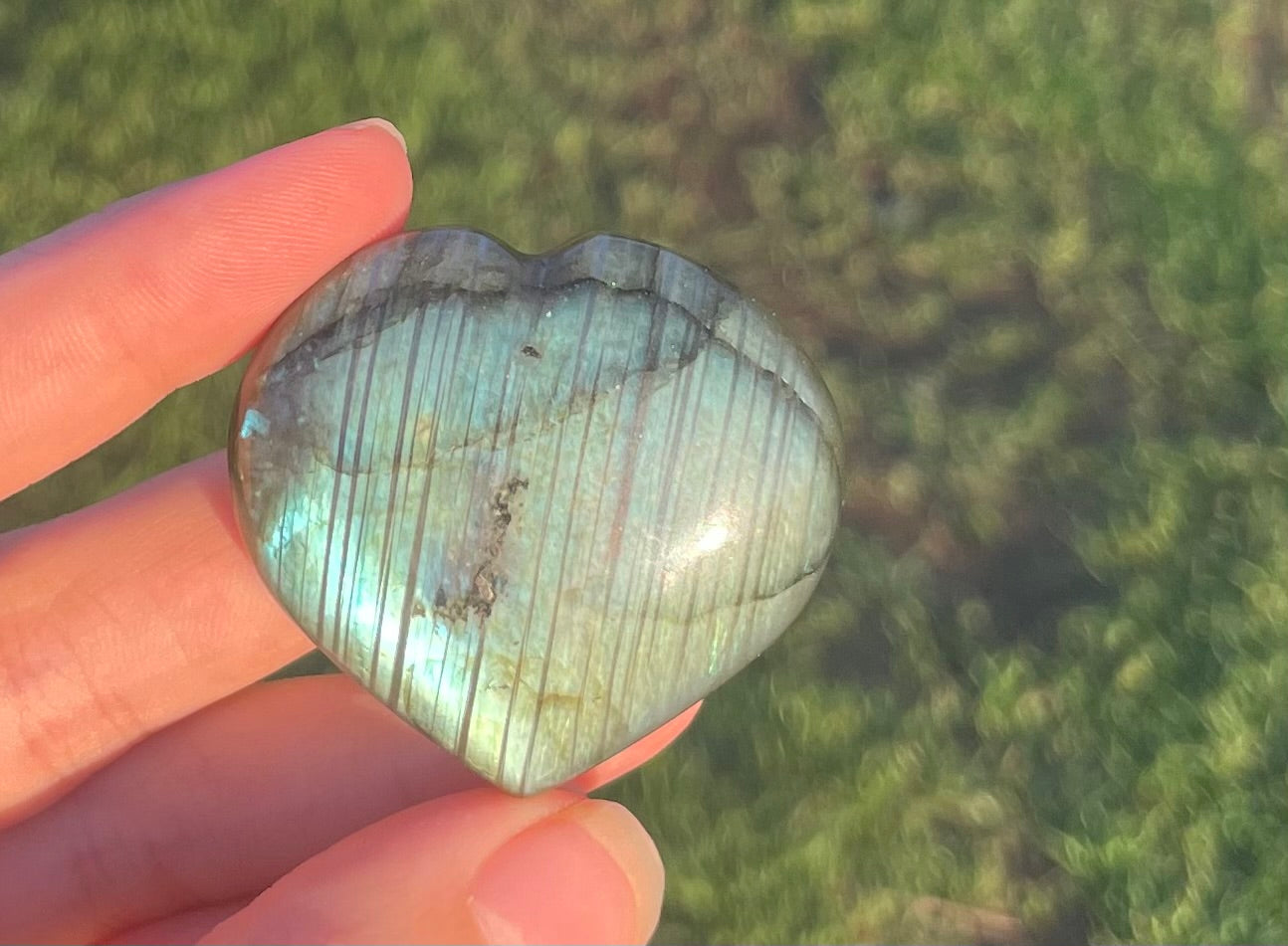 Labradorite Heart Carving(A)