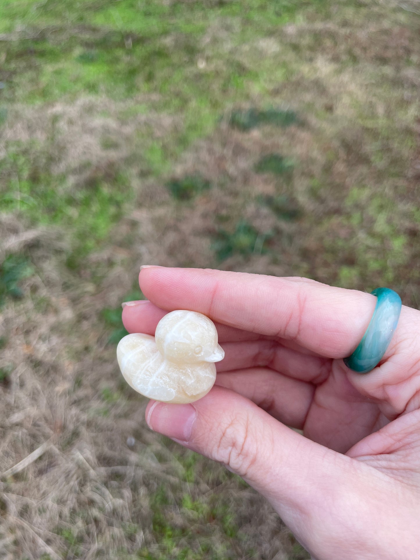 Mini Duck yellow calcite carving