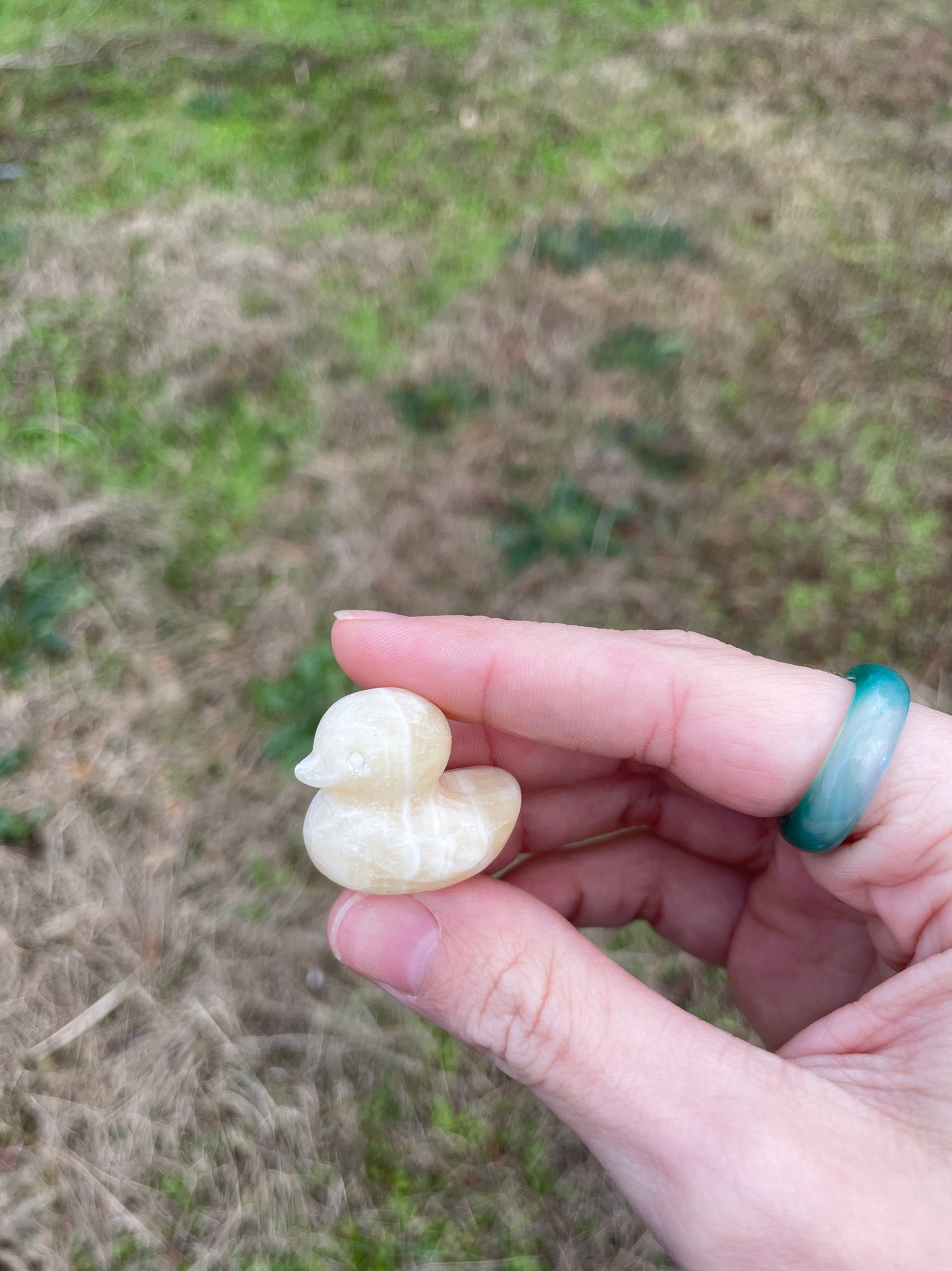 Mini Duck yellow calcite carving