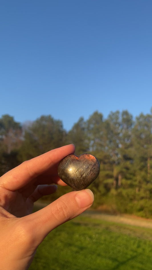 Imperfect MINI Labradorite Heart Carving(i)