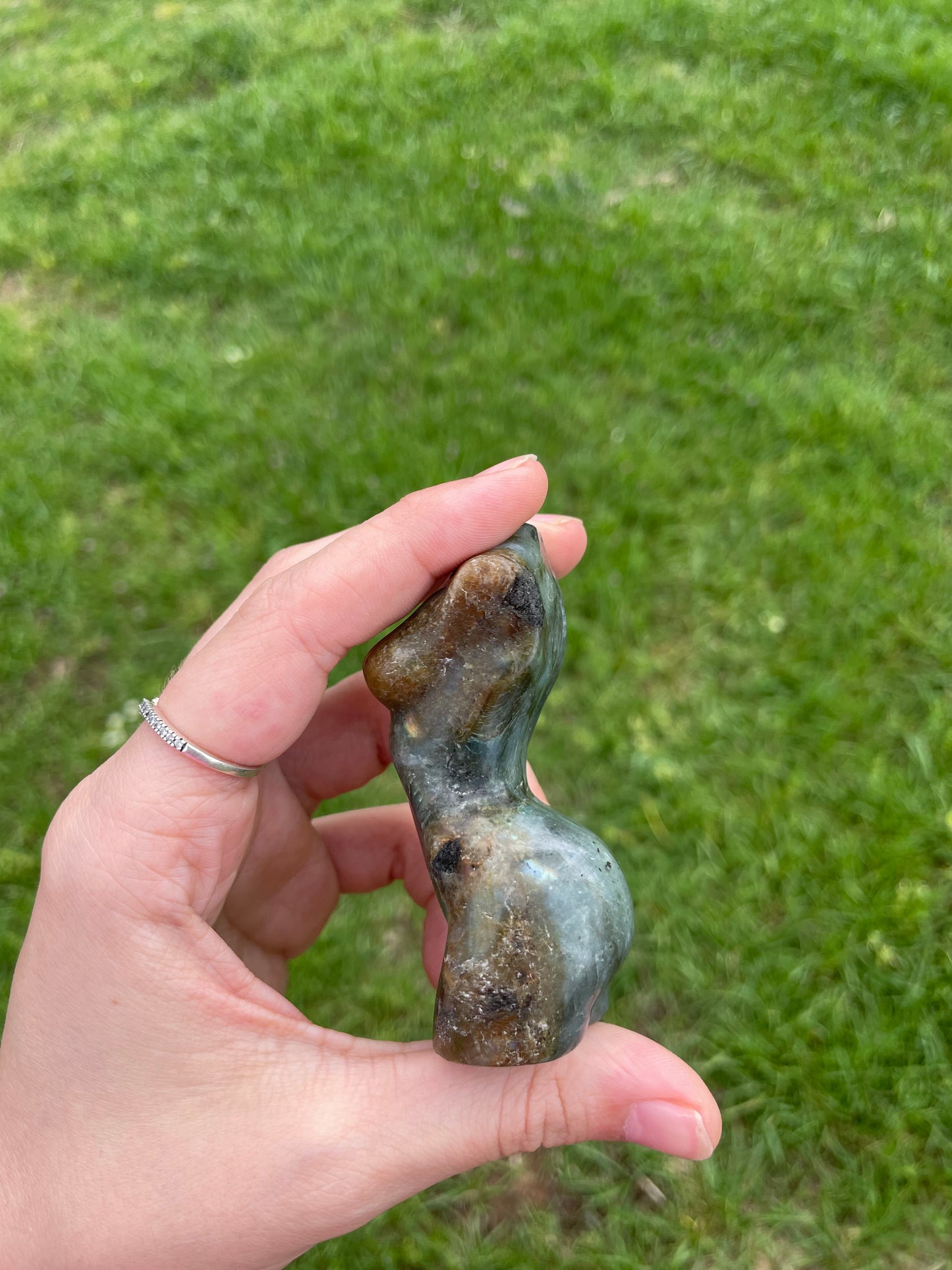 Labradorite Goddess body carving